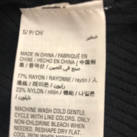 Black mock turtle with cut out sweater - Picture 8 of 10